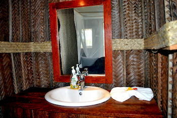 פונגווי Zanzibar Rock Resort מראה חיצוני תמונה