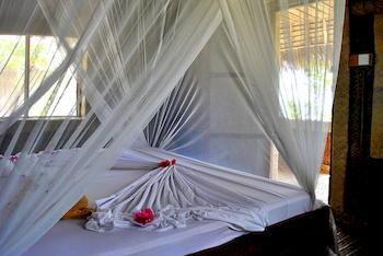 פונגווי Zanzibar Rock Resort מראה חיצוני תמונה